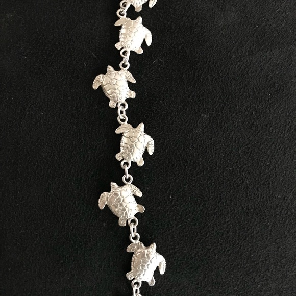 Sterling silver sea turtle bracelet - Picture 2 of 6